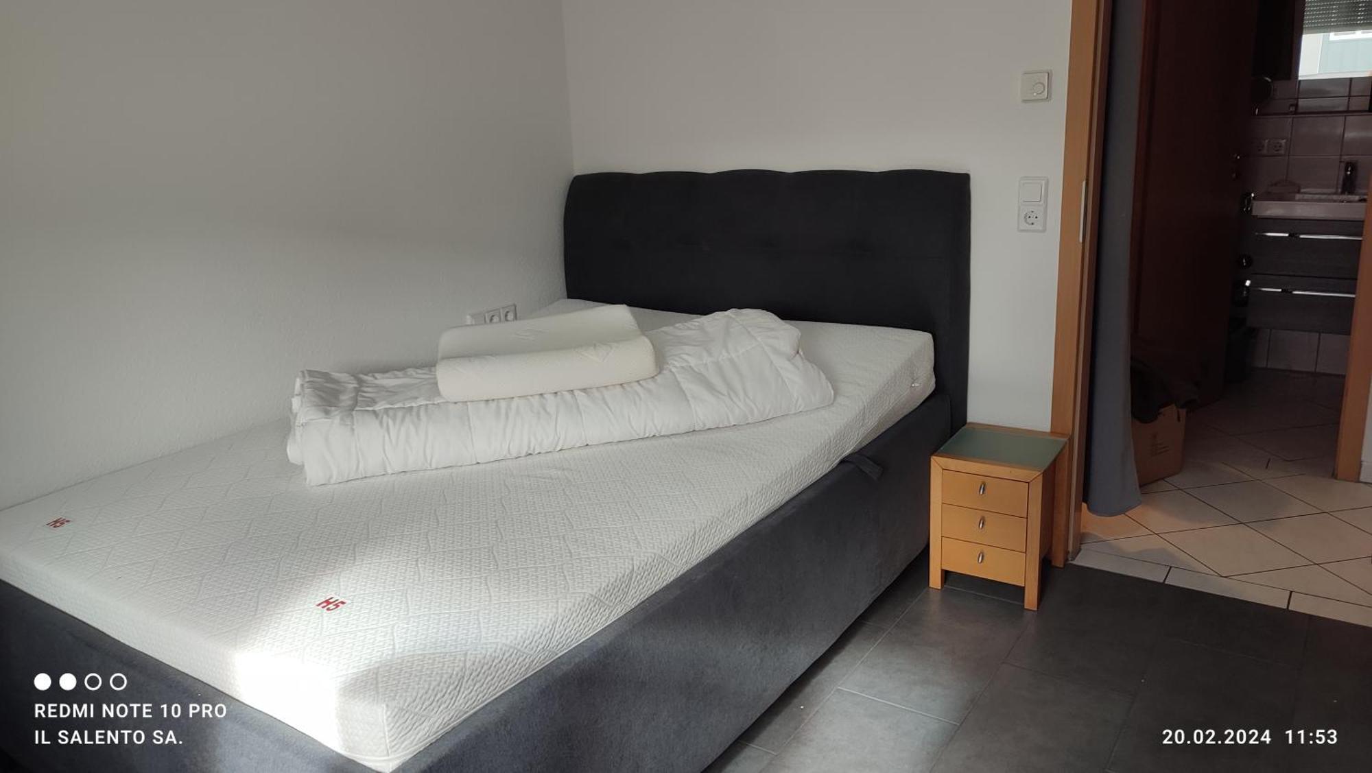 Gemuetliche 2 Zimmer Wohnung In Markgroeningen Екстер'єр фото